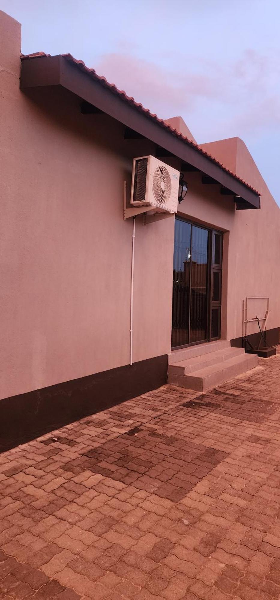 Vk'S Air B&B Francistown Exterior foto